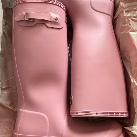 pink hunter boots, size 5